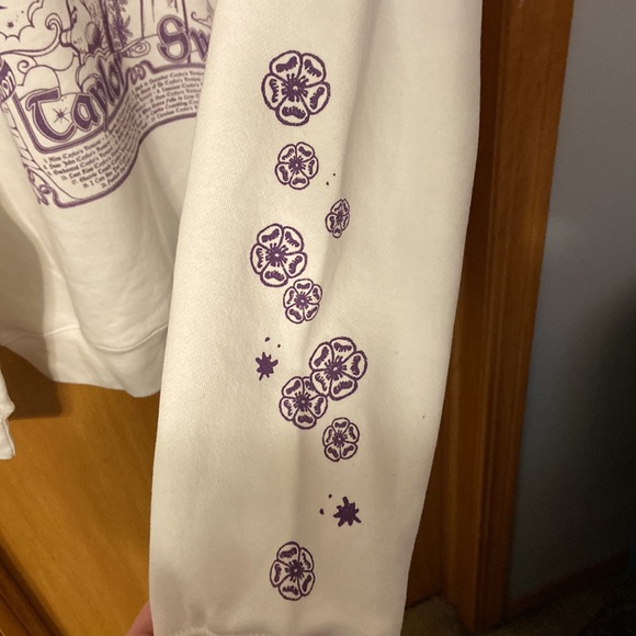 Taylor Swift SPEAK NOW (TAYLOR'S VERSION) TRACKLIST WHITE CREWNECK - Picture 4 of 5